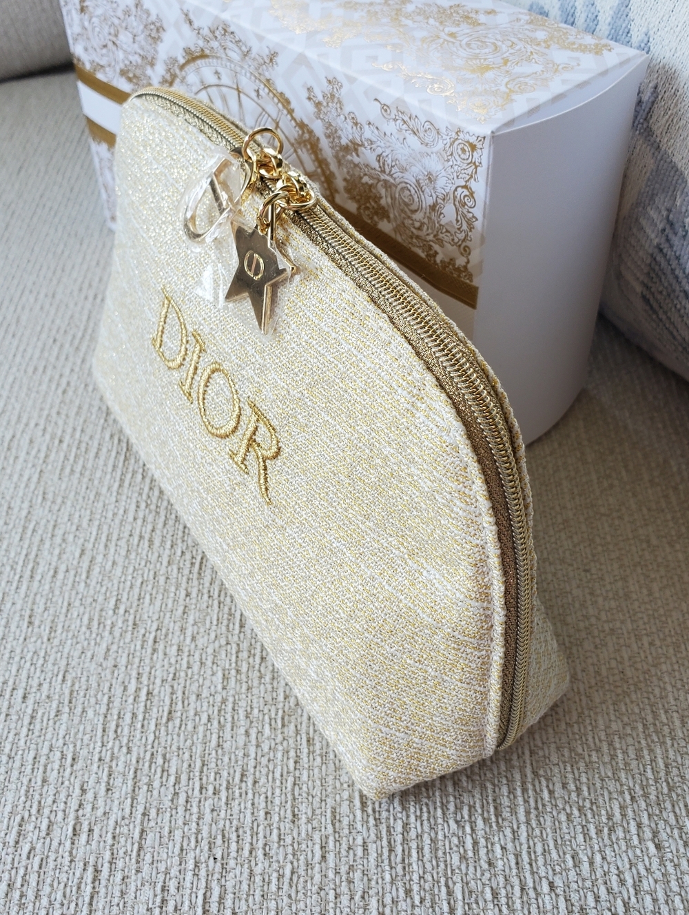 New In Box Authentic Christian Dior Gold Trousse Pouch Makeup Bag - Picture 10 of 13